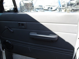 1990 TOYOTA TRUCK WHITE 2.4L MT 4WD Z15025